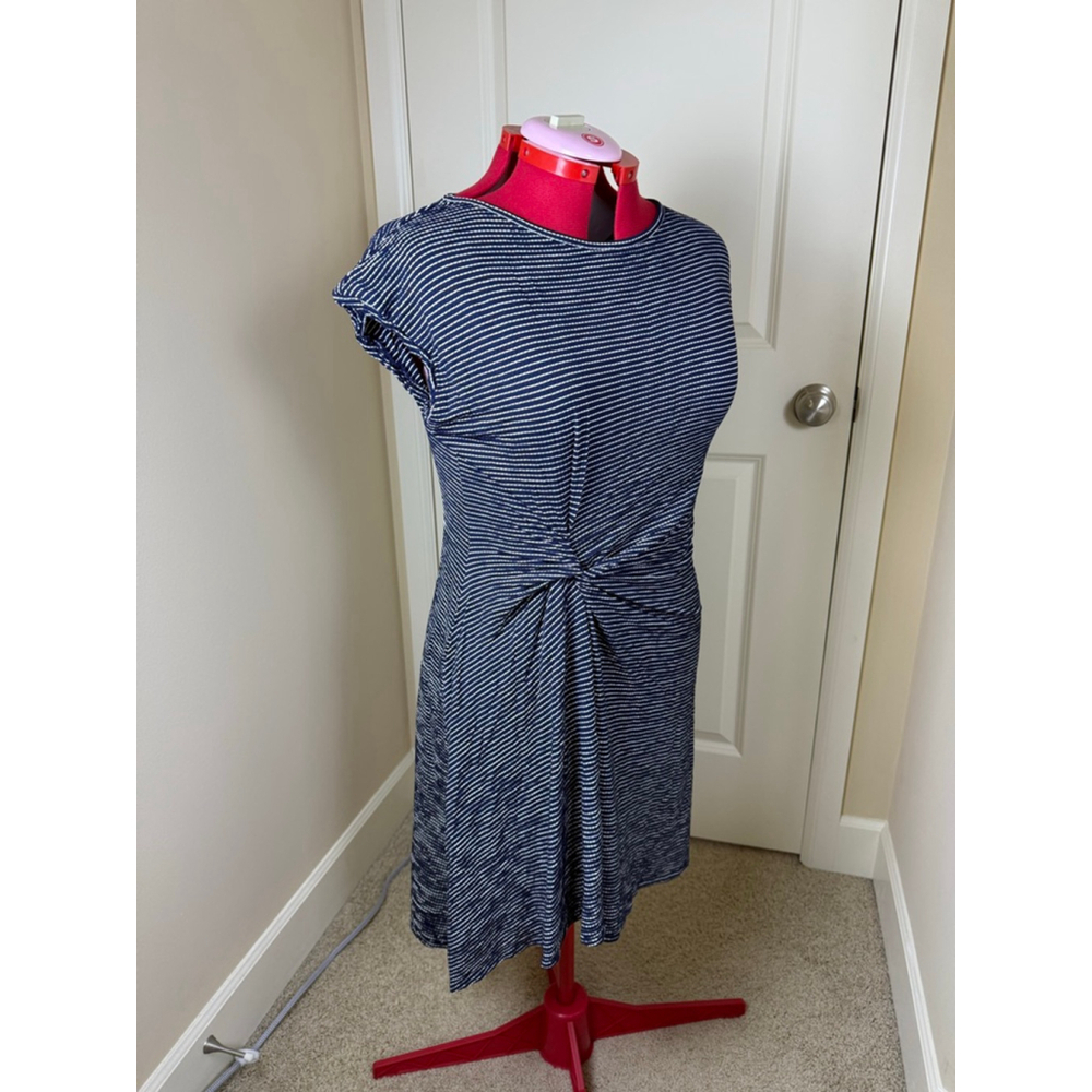 Women's Max Studio XL Blue White Striped Knit Twist Front Asymmetrical Dress